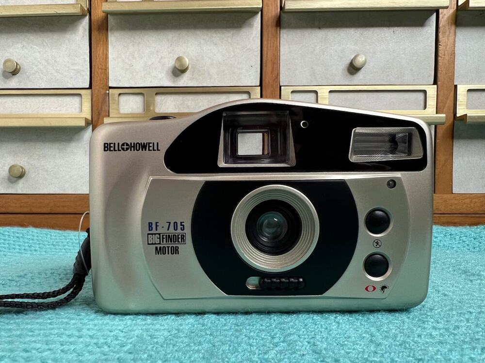 Bell & Howell BF-705 Big finder 35 point and shoot camera
